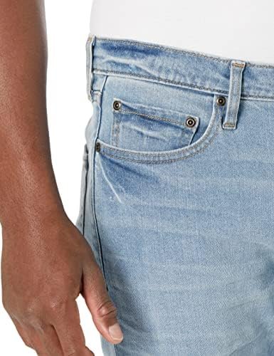 Men's Straight-Fit Jean